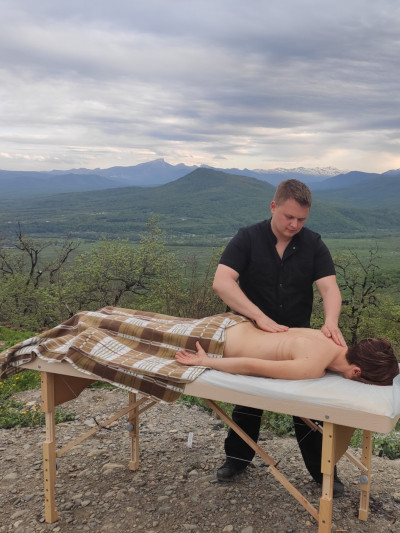 Частный массажист Дмитрий 