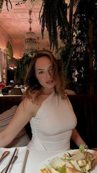 Частная массажистка Полина, 28 лет, Москва - фото 1