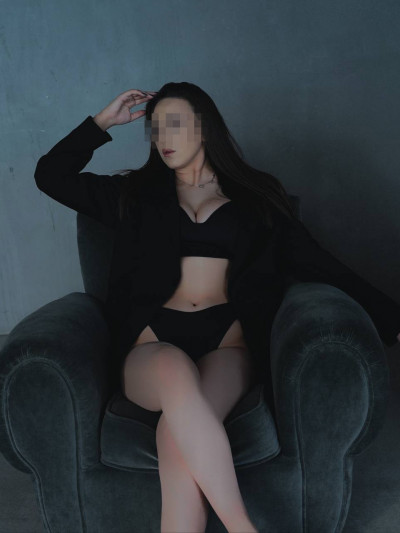 Частная массажистка Адель 