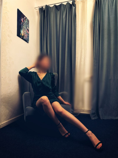 Частная массажистка Адель 