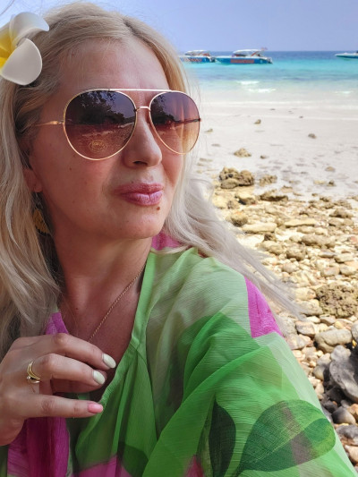 Частная массажистка Лара 