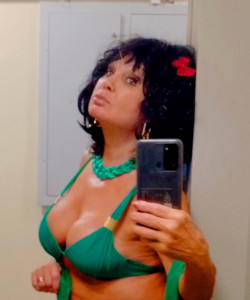 Частная массажистка Вика 