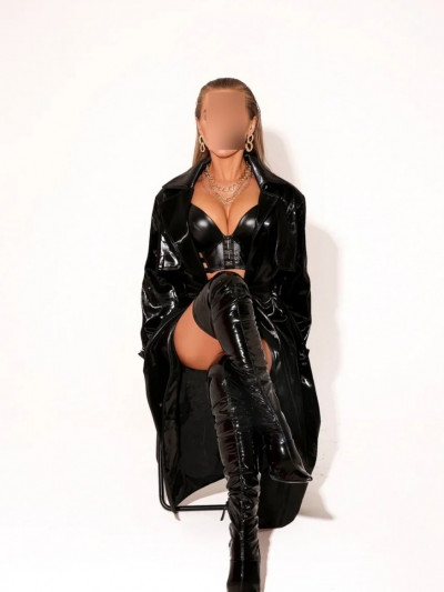 Частная массажистка Кира 