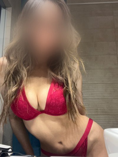 Частная массажистка Адель, 28 лет, Москва - фото 1