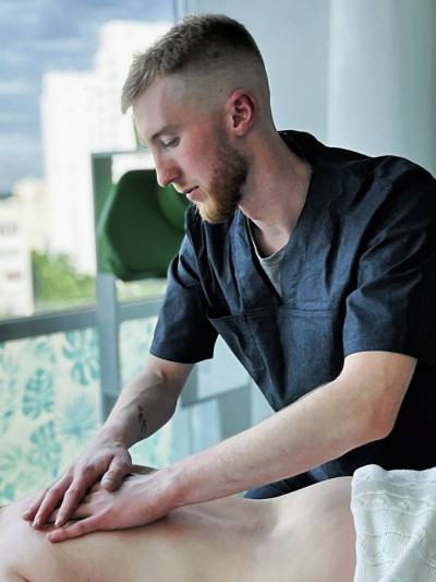 Частный массажист Антон 